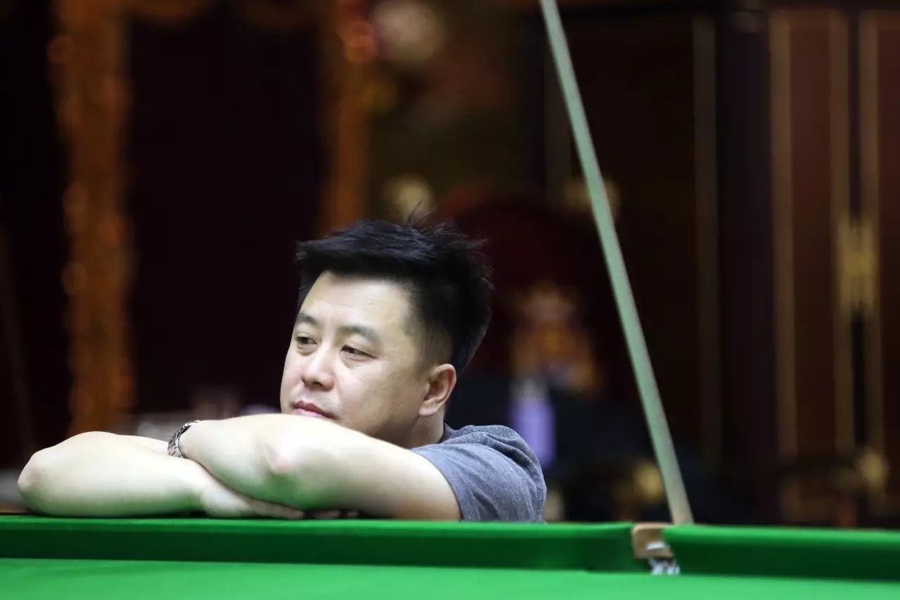 决于他的上 决于他的上