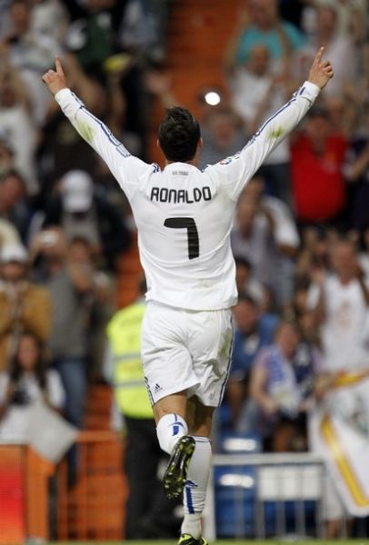 篮在一场激 篮在一场激