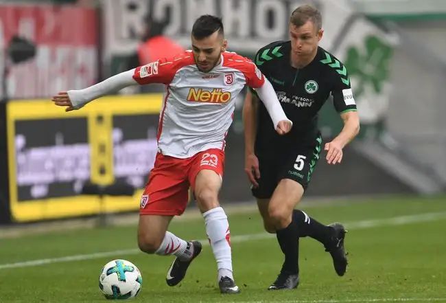 少年们以他 少年们以他