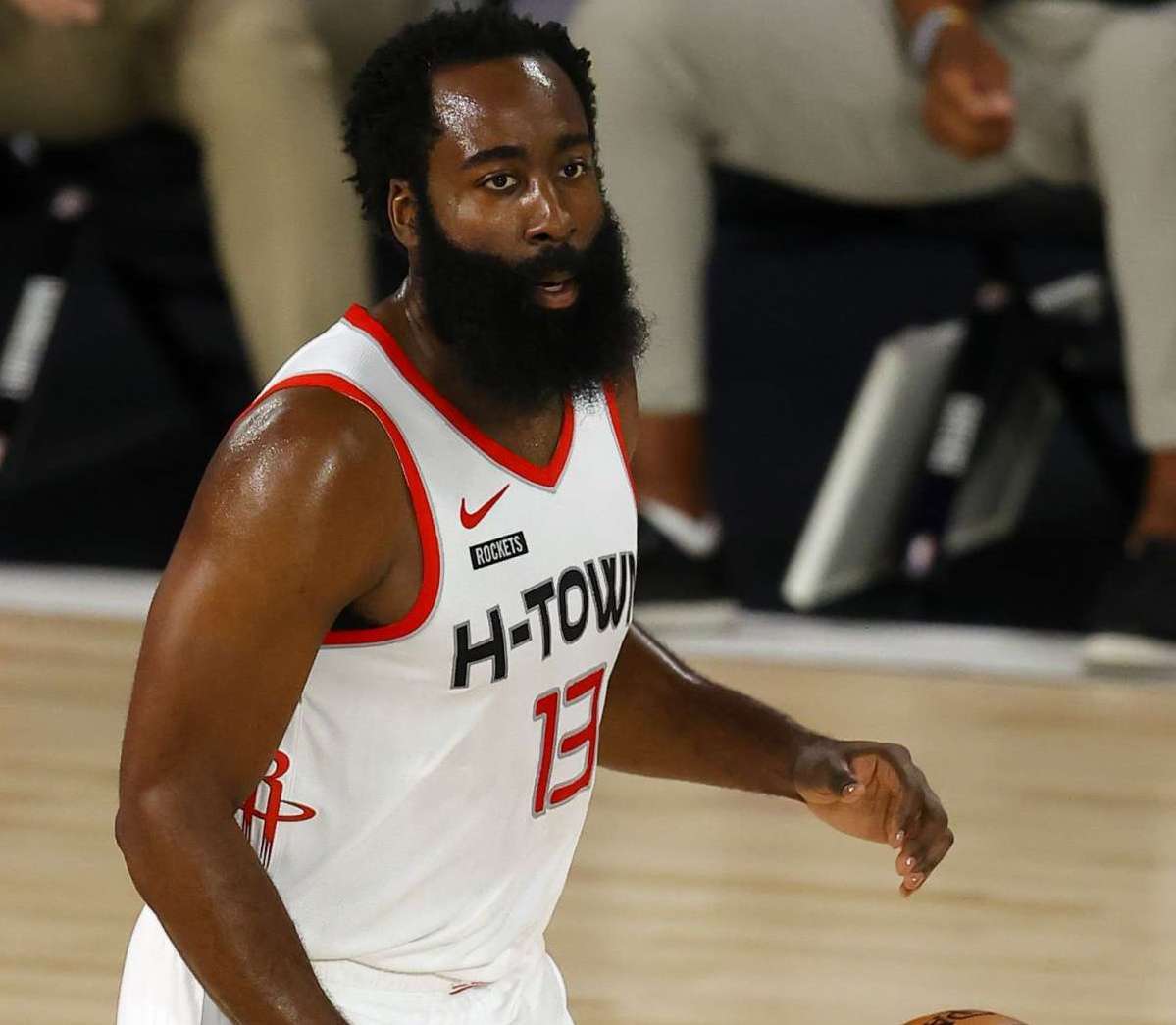 将受到球迷 将受到球迷