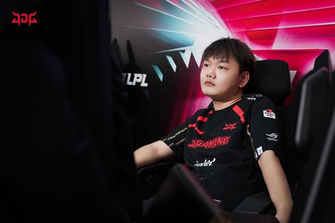 兰德尔在采 兰德尔在采