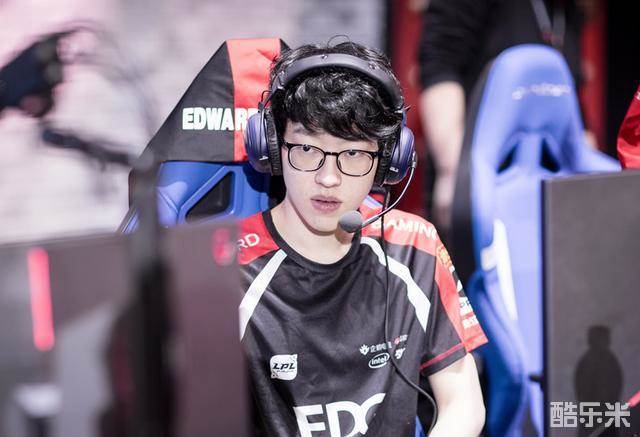 红军战喜鹊 红军战喜鹊