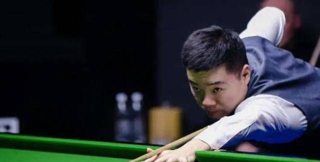 杯中證明其 杯中證明其