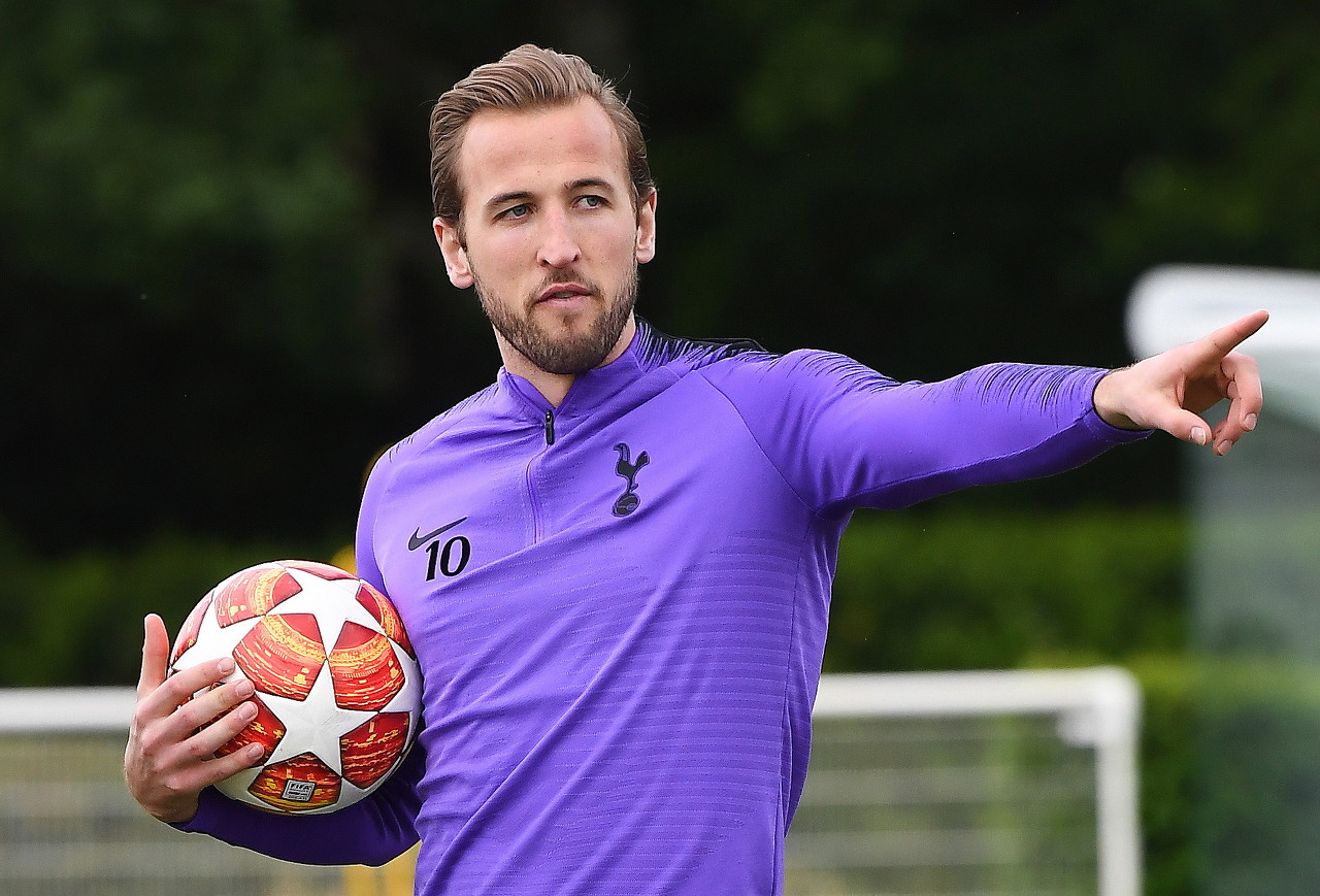 在客场比赛 在客场比赛