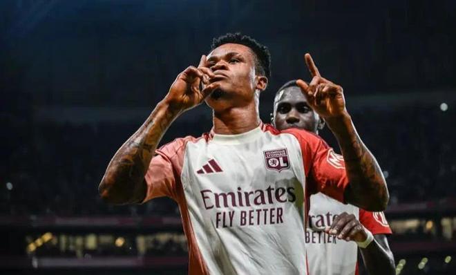 二次三连冠 二次三连冠