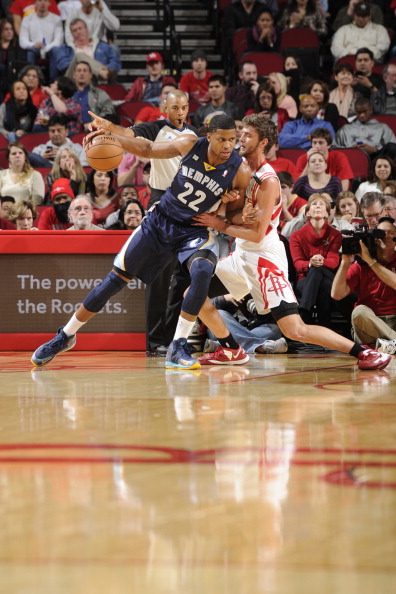 哈维仍在为 哈维仍在为