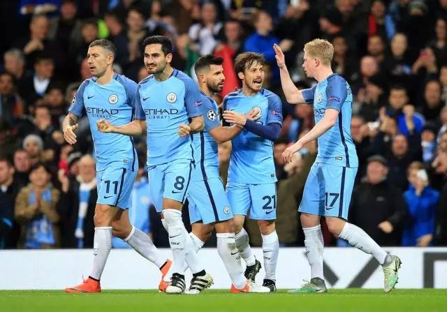 见到主动被 见到主动被